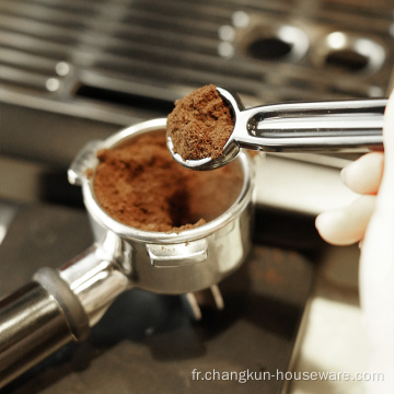 Brosse de nettoyage pour machine à expresso avec cuillère à café